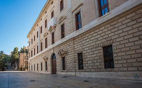 Living4Malaga Aduana Presidential